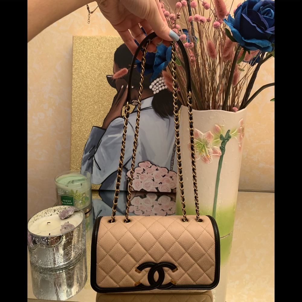 Chanel small two tone filigree bag - Picture 1 of 12